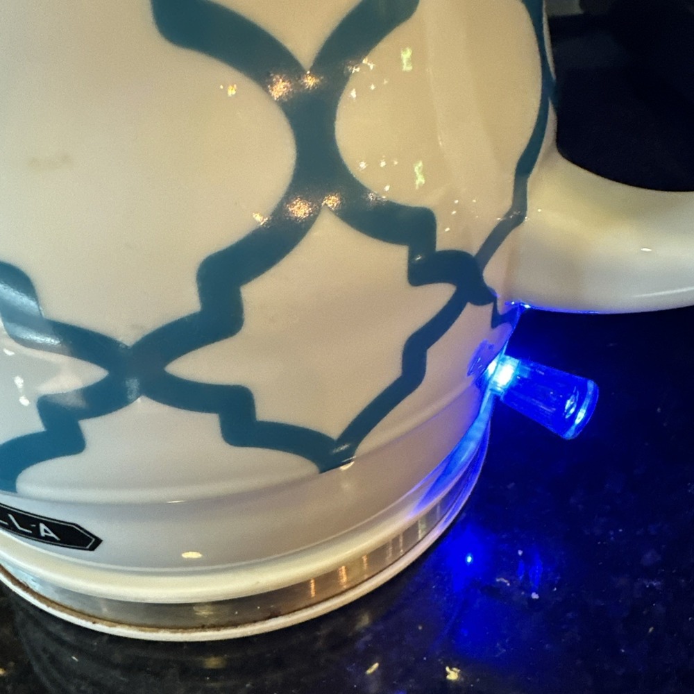 Bella Ceramic Electric Tea Kettle, Blue/White Tile Pattern, 1.2L, Pot And Lid - Picture 2 of 16